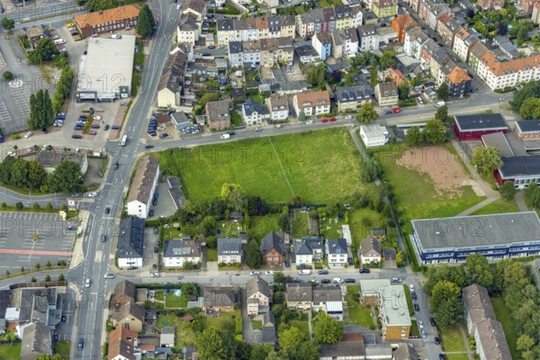 Aerial view, green meadow at the corner of Lohauserholzstraße and Auf dem Hilkenhohl in Mitte,