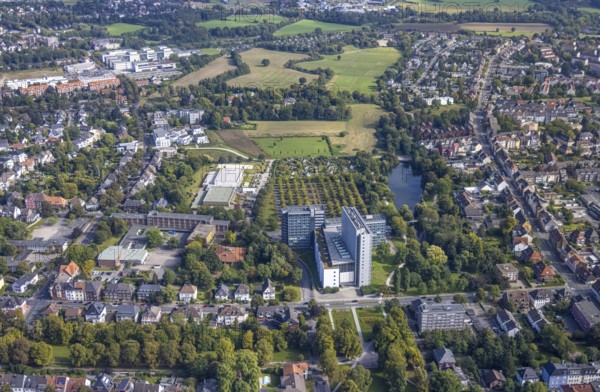 Aerial photograph, Hamm Higher Regional Court and Ahseteich in the Mitte district of Hamm, Ruhr