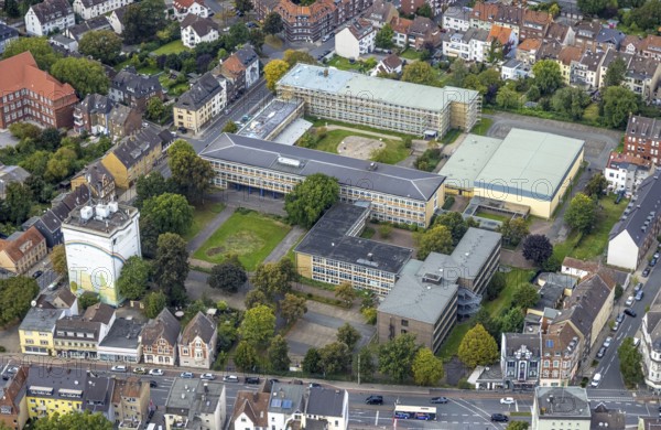 Aerial view, Eduard-Spranger-Berufskolleg and Hochbunker Vorheider Weg in the district Mitte in