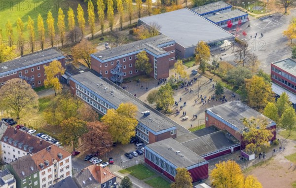 Aerial view, Friedrich-Ebert-Realschule in the district Pelkum in Hamm, Ruhr area, North
