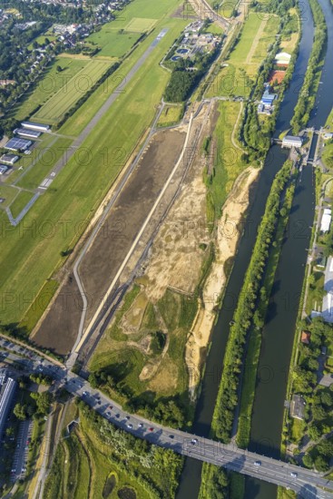 Aerial view, Hamm-Lippewiesen airfield, Lippe floodplain, Hamm lock, Lippe river, Datteln-Hamm