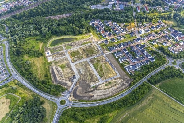 Aerial view, construction area at Sachsenring with housing estate in the district of Heessen, Hamm,