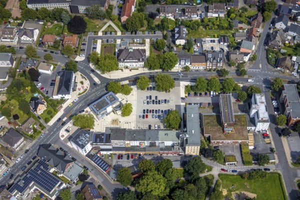 Aerial view, Heessen market and town hall Bürgeramt Heessen Amtsstraße in Hamm-Heessen, Hamm, Ruhr