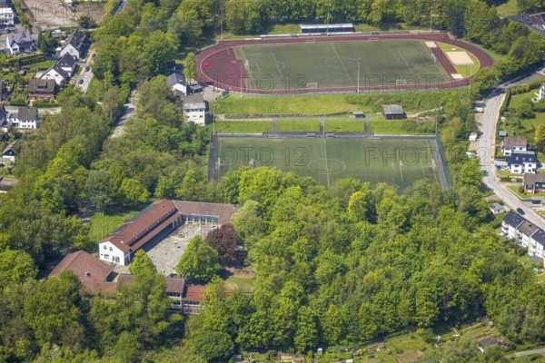 Aerial photo, St. Suitbertus Catholic Primary School, SSVg 09/12 Heiligenhaus sports ground,