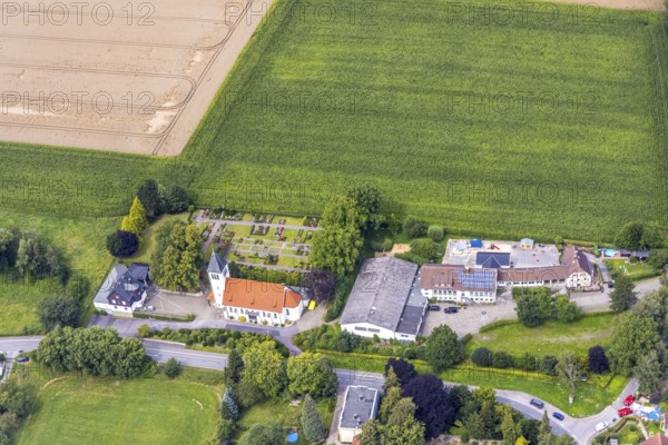 Aerial view, Christ-König-Kirche in the Frohnhausen district, Fröndenberg/Ruhr, Ruhr area, North