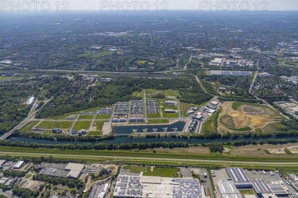 Aerial view, Graf Bismarck city quarter on the Rhine-Herne Canal, Marina Bismarck, Schalke-Nord,