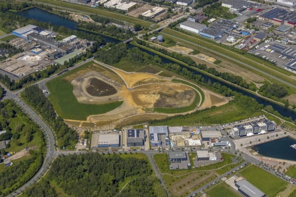 Aerial view, Graf Bismarck city quarter on the Rhine-Herne Canal, Marina Bismarck, Schalke-Nord,