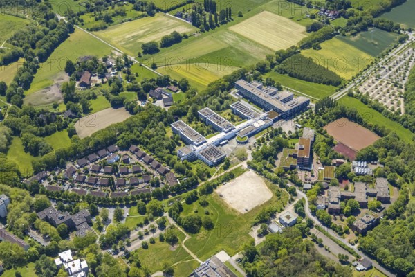 Aerial view, Westfälische Hochschule, Hans-Schwier-Berufskolleg, housing estate Angerburger Straße,