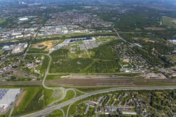 Aerial view, Graf Bismarck city quarter on the Rhine-Herne Canal, Marina Bismarck, Schalke-Nord,