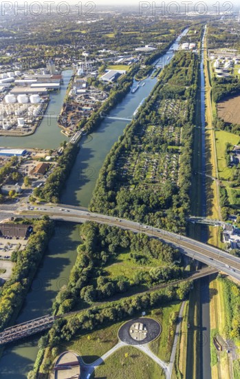 Aerial view, allotment garden site Bismarck-West on the lock island between the Rhine-Herne canal
