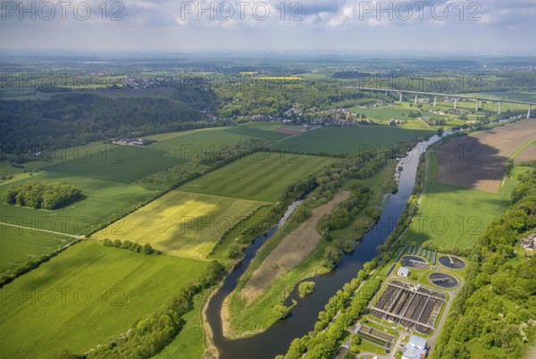 Aerial view, Untere Kettwiger Ruhraue, Mintarder Ruhrtalbrücke, river Ruhr, Kettwig, Essen, Ruhr
