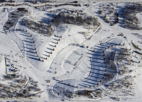 Aerial view, shadow play in snow-covered Krupp Park, Westviertel, Essen, Ruhr area, North