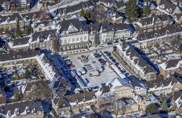 Aerial view, garden city Margarethenhöhe, Kleiner Markt, Gasthaus zur Margarethenhöhe, Essen, Ruhr