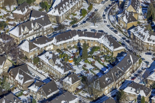 Aerial view, Margarethenhöhe, residential buildings Stiller Weg corner Hoher Weg, gazebos, Essen,