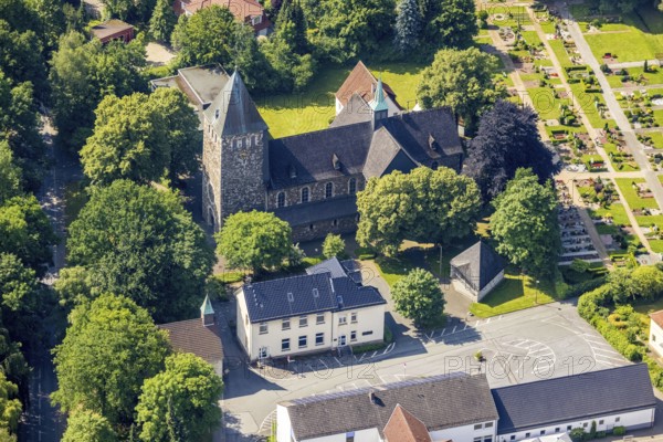 Aerial view, Church of St. Bernhard in Niederense, Ense, Sauerland, North Rhine-Westphalia,