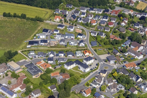 Aerial view, new building district Schreibers Hof and Bernhardusschule, Niederense, Ense,