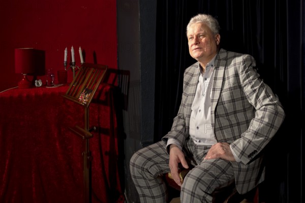 Günter Rüdiger, actor, artistic director, Zimmertheater, Steglitz, photo rehearsal Gesungenes und