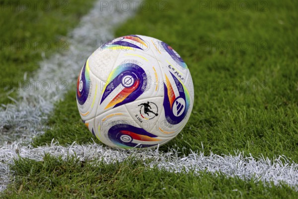 Symbolic image 3rd league 2025/26 (Germany, Football) : Close-up of the match ball Adidas W EURO25