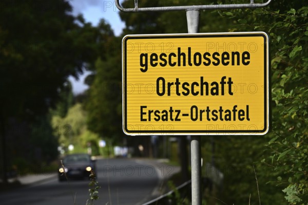 Instead of the usual town entrance sign in the Burbach district of Würgendorf or Wasserscheide, a