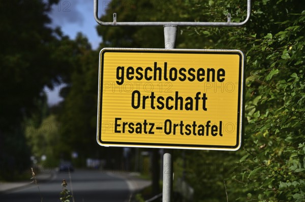 Instead of the usual town entrance sign in the Burbach district of Würgendorf or Wasserscheide, a