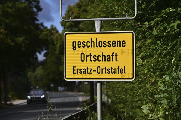 Instead of the usual town entrance sign in the Burbach district of Würgendorf or Wasserscheide, a