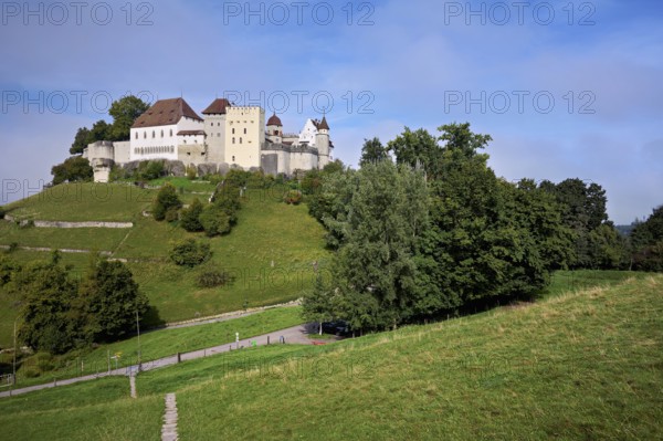 Castle of the Habsburgs, Kyburgers on an almost circular Molasse hill, Lenzburg, Canton Aargau,