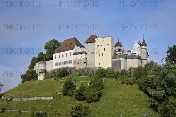 Castle of the Habsburgs, Kyburgers on an almost circular Molasse hill, Lenzburg, Canton Aargau,