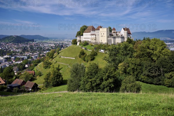 Castle of the Habsburgs, Kyburgers on an almost circular Molasse hill, Lenzburg, Canton Aargau,
