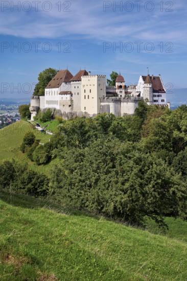 Castle of the Habsburgs, Kyburgers on an almost circular Molasse hill, Lenzburg, Canton Aargau,