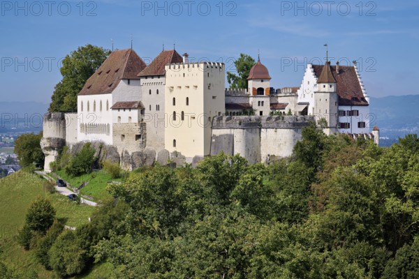 Castle of the Habsburgs, Kyburgers on an almost circular Molasse hill, Lenzburg, Canton Aargau,