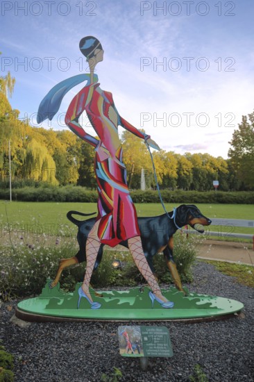 Sculpture Lady with Doberman by Carolin Okon 2017, modern art, colourful elegant female figure