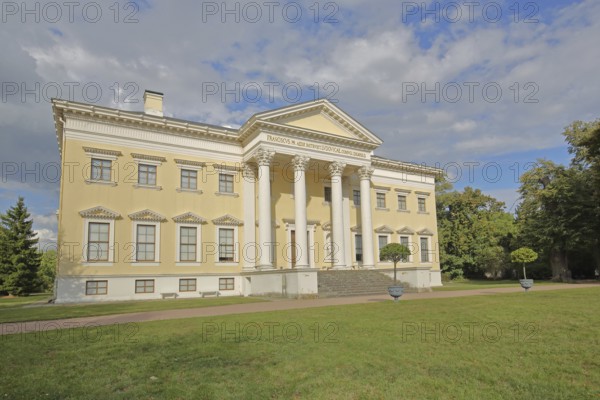 Classicist palace with columns, UNESCO, landscape park, Dessau-Wörlitz Garden Kingdom, Wörlitz,