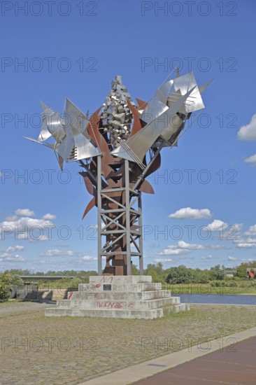 Sculpture Salt Flower by Anders Nyborg 1997, landmark, symbol for salt crystal, salt, stainless