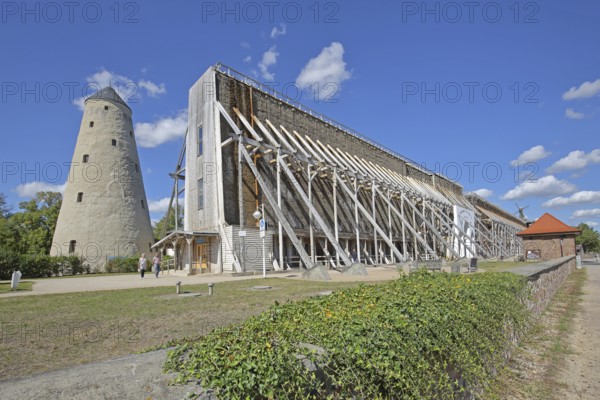Conical brine tower built in 1776 and graduation tower, wedge-shaped, tower, spa gardens, brine