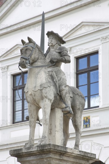 Roland statue, sculpture, equestrian figure, equestrian statue, market square, town hall,