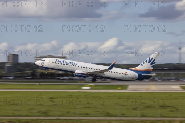 Aircraft taking off at Stuttgart Airport. Aircraft registration: TC-SOT, SunExpress, Boeing