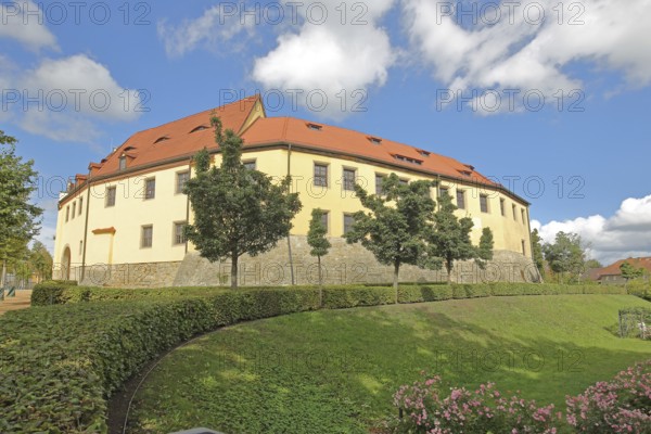 Baroque castle and today's Goethe School built in the 16th century, park, Bad Lauchstädt,