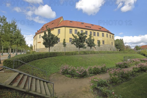Baroque castle and today's Goethe School built in the 16th century, park, Bad Lauchstädt,