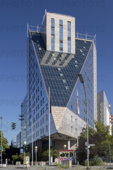 Estrel Hotel and Event Venue, Berlin, Neukölln, Sonnenallee, Germany, 11.09.2025 < english> Estrel