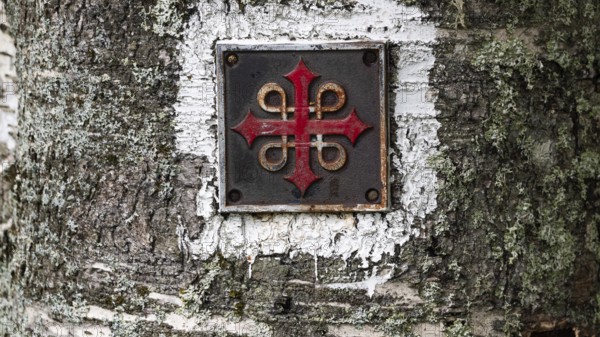 Waymarker Olav's Cross for pilgrims, near Eidsvoll, Norway