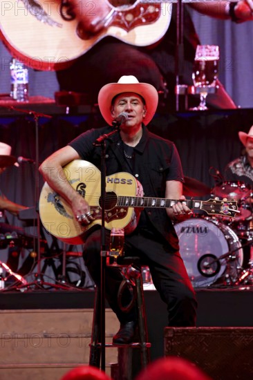 Concert The BossHoss - Sascha Vollmer - Citizens' Festival of the Federal President, Bellevue