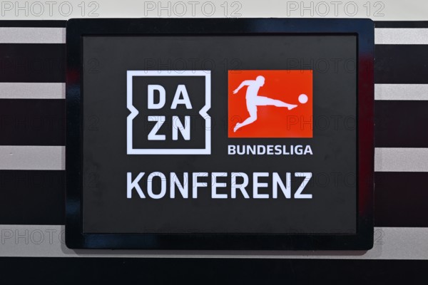 Sign, logo, DAZN, Bundesliga, conference, conference call, Voith-Arena, Heidenheim,