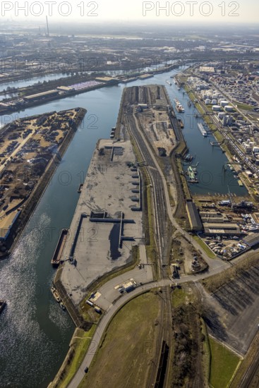 Aerial view, Duisburg harbour, coal island, Duisport, Rhine-Herne Canal, Ruhr, Ruhrort, Duisburg,