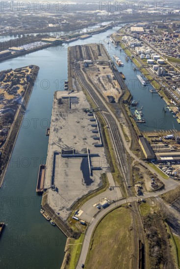 Aerial view, Duisburg harbour, coal island, Duisport, Rhine-Herne Canal, Ruhr, Ruhrort, Duisburg,