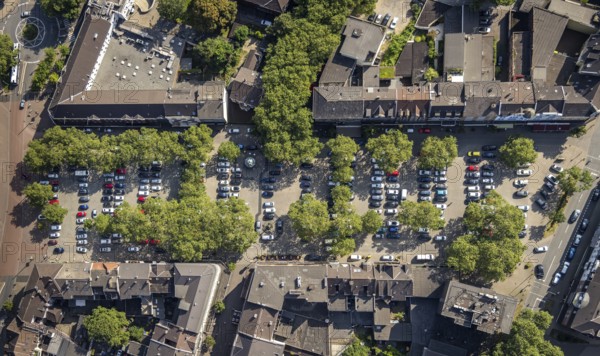 Aerial view, Hamborner Altmarkt with car parks and used as weekly market market, centre