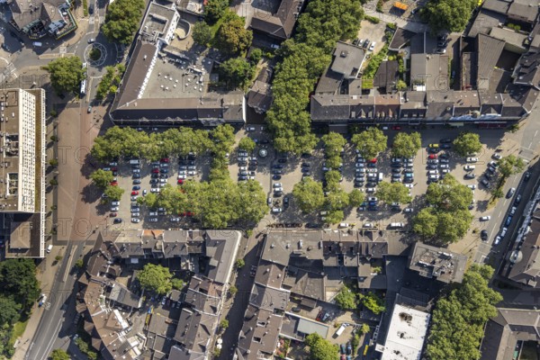 Aerial view, Hamborner Altmarkt with car parks and used as weekly market market, centre