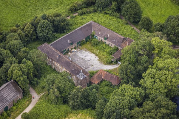 Aerial view, Gut Böckum, Huckingen, Duisburg, Ruhr area, North Rhine-Westphalia, Germany, DE,