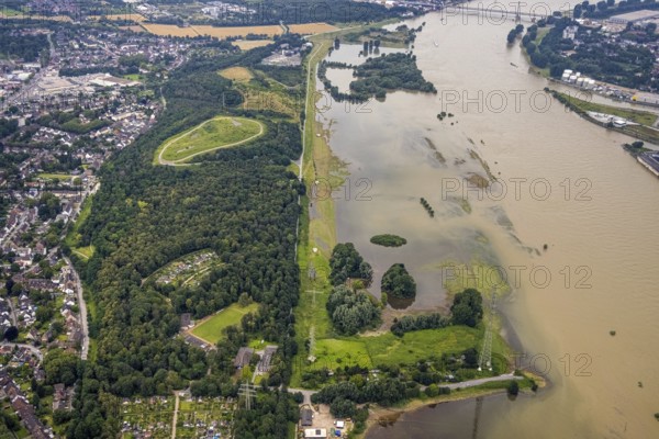 Aerial photo, flood river Rhine, flooding of the Rhine meadows Rheinhausen, Hochemmerich, Duisburg,