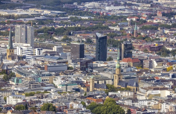 View of the city centre with St. Marien Protestant Church, St. Reinoldi Church, IWO Tower, RWE