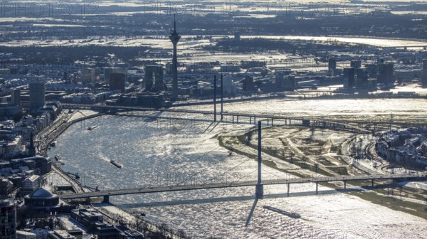 Aerial view, river Rhine with Oberkasseler Brücke, Rheinkniebrücke and Rheinturm, Altstadt,